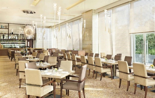 Fairmont Makati image 10