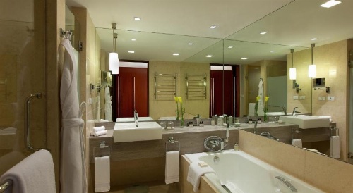 Fairmont Makati image 17