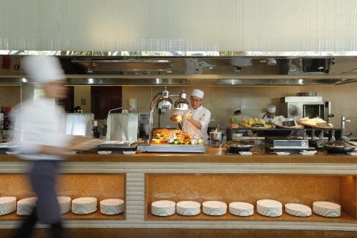 Fairmont Makati image 6